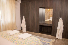 all ensuite 4bedroom fully serviced with a touch of class